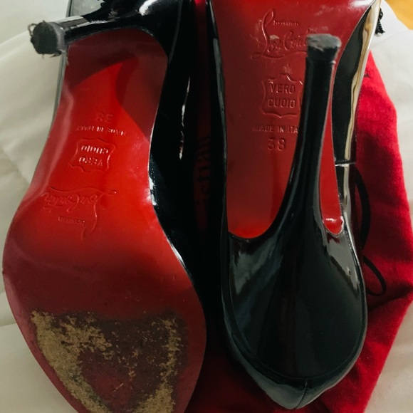 Christian Louboutin black peep-toe patent leather pumps - Picture 6 of 8